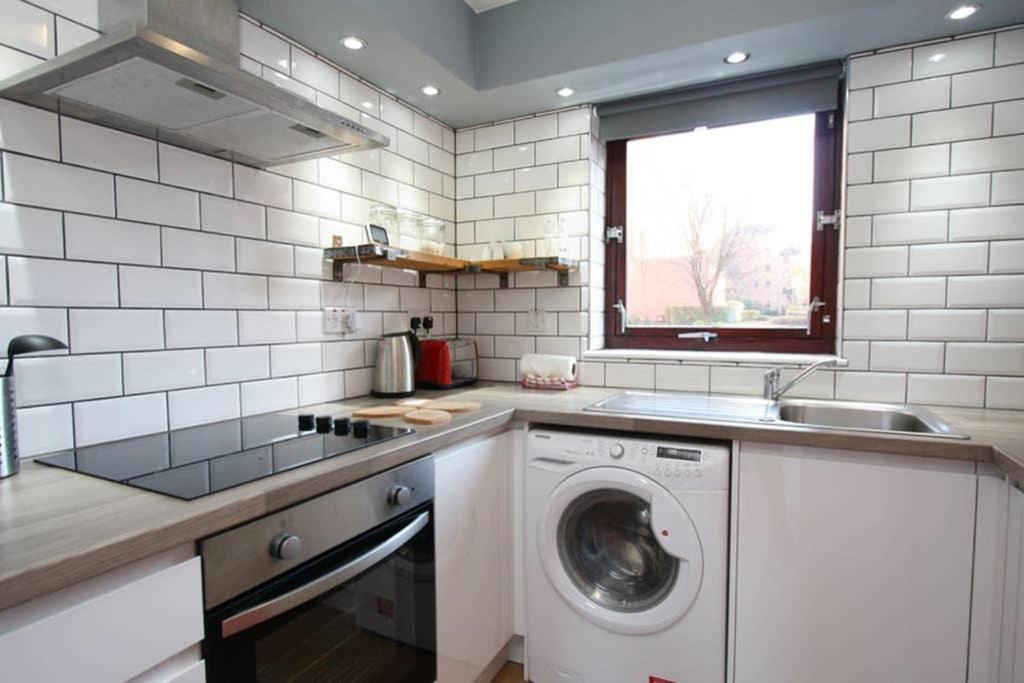 Bijou Merchant City Apartment With Parking Glasgow Exterior foto